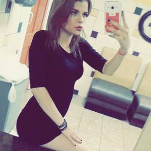 Meet your Posher, Kayla